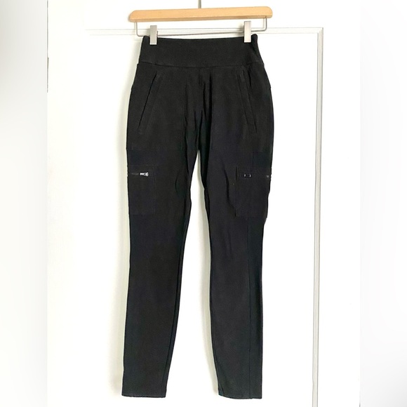 ATHLETA Headlands Hybrid Pocket Legging Pants in Black size 0 - Picture 2 of 10
